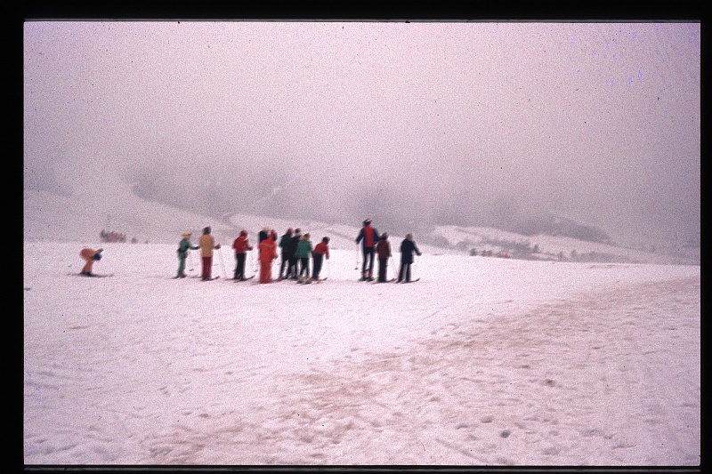 09.Engelmar dec 1974 Brigitte,Marion,Peter.JPG